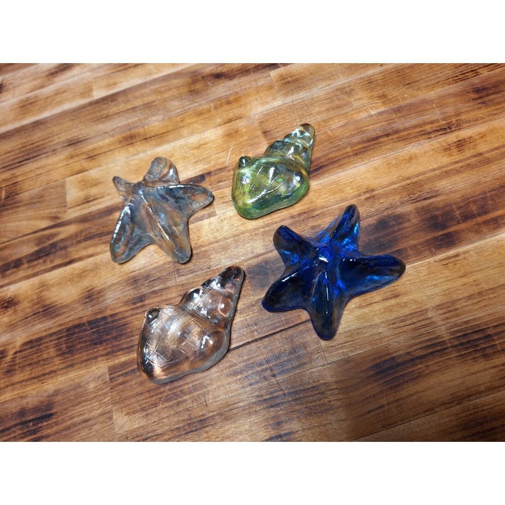 VTG. Hand Blown Iridescent Glass Starfish Sea Shell Paper Weight Set Of 4
